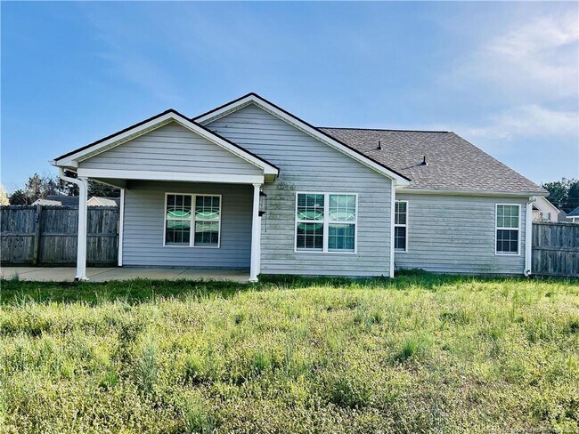 Building Photo - 641 Hogart St