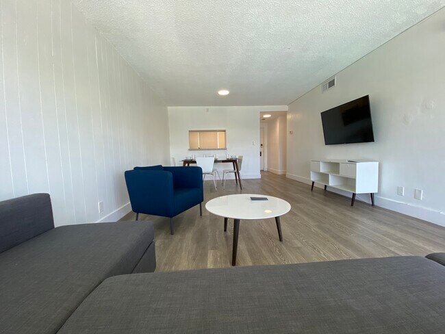 Building Photo - 601 N Rio Vista Blvd