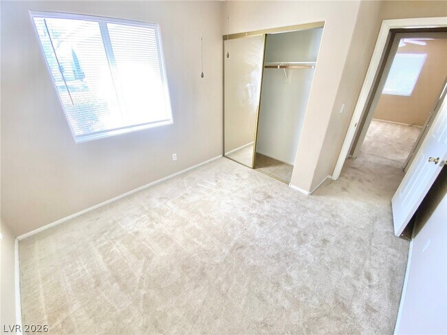 Building Photo - 4678 Carefree Dr