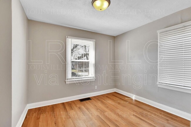 Building Photo - 3029 Hartlage Ct