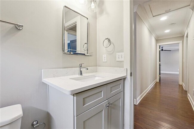 Building Photo - 1919 North Ave NW