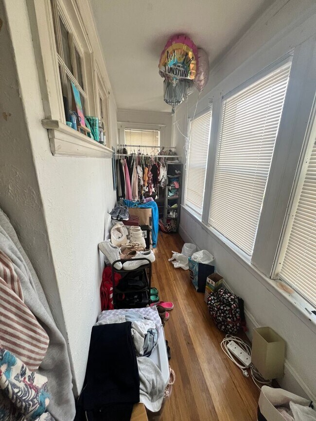 Building Photo - 22 Commonwealth Terrace