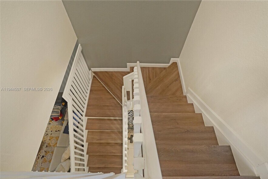 Building Photo - 20648 NE 7th Pl