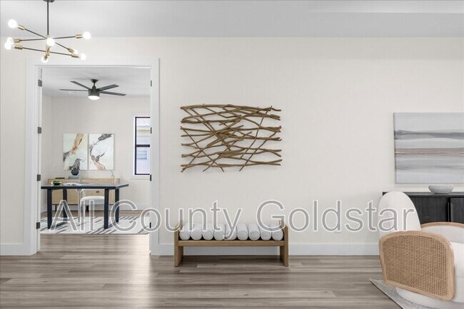 Building Photo - 1173 Rotonda Cir