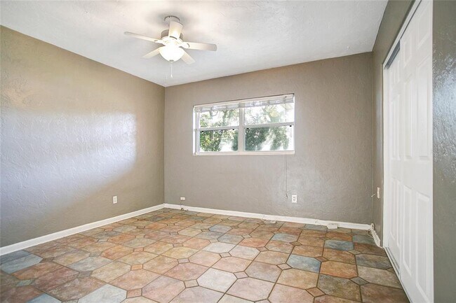 Building Photo - 7000 Cane Hills Cir