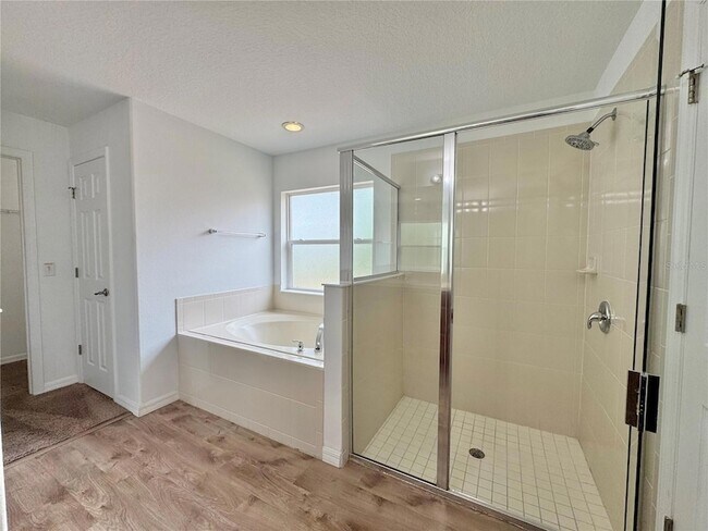 Building Photo - 502 Viola Dr