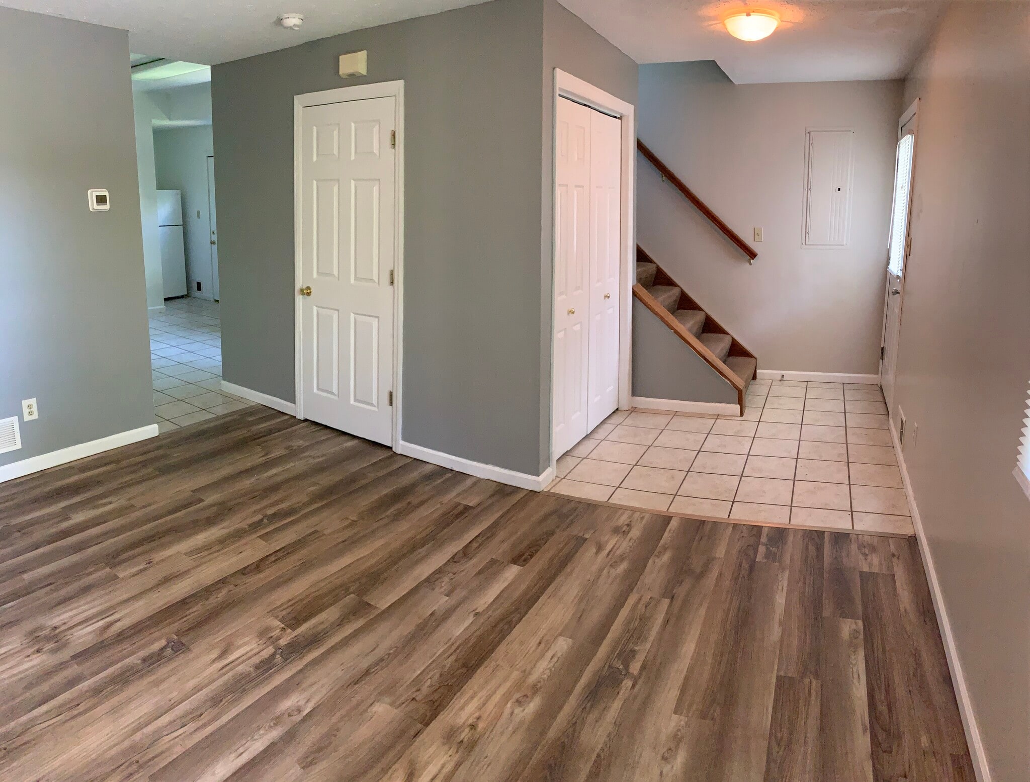 Entry - 840 Cayton St
