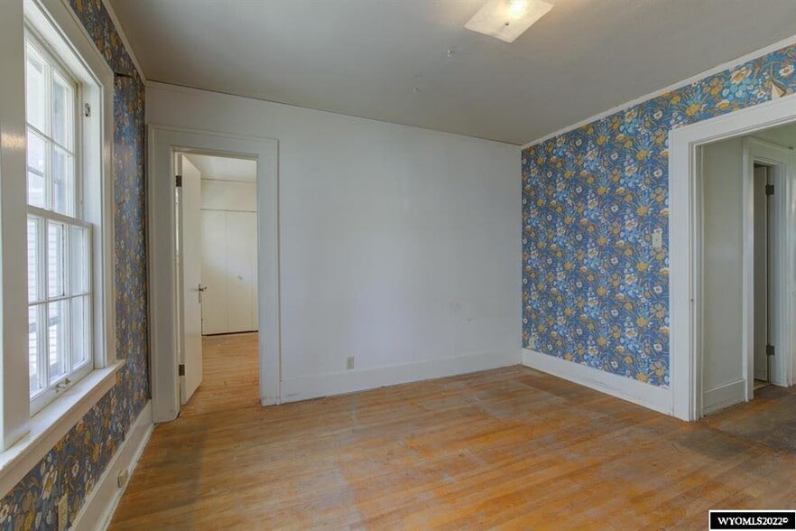 Building Photo - 205 W 13th St