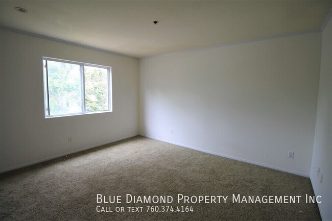 Building Photo - 115 Mangano Cir