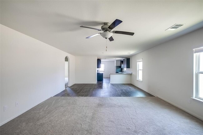 Building Photo - 18713 Quiet Range Dr