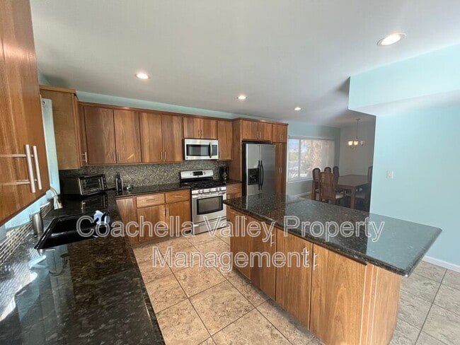 Building Photo - 71425 Halgar Rd