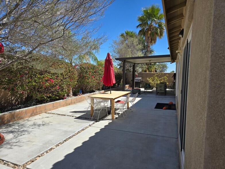 Building Photo - 1222 Palmas Ridge