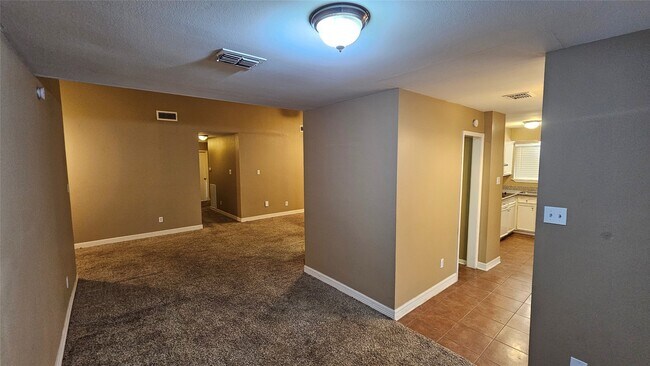 Building Photo - 14807 Spring Lake Dr