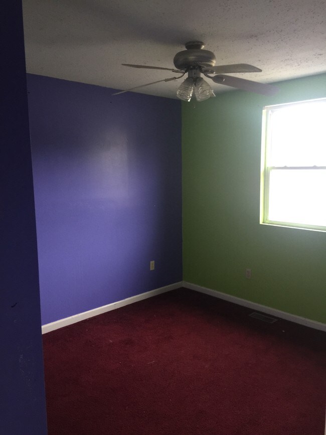 Building Photo - 2175 Maple Acres Rd