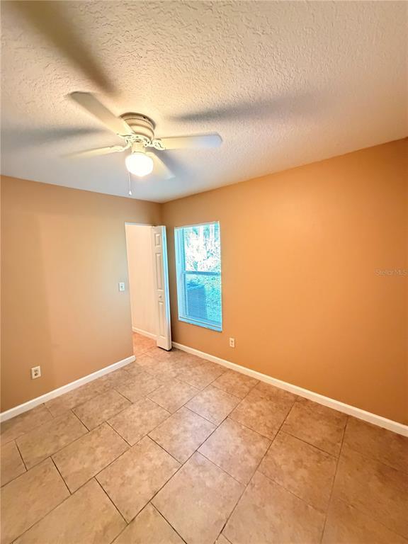 Building Photo - 24 Ryall Ln