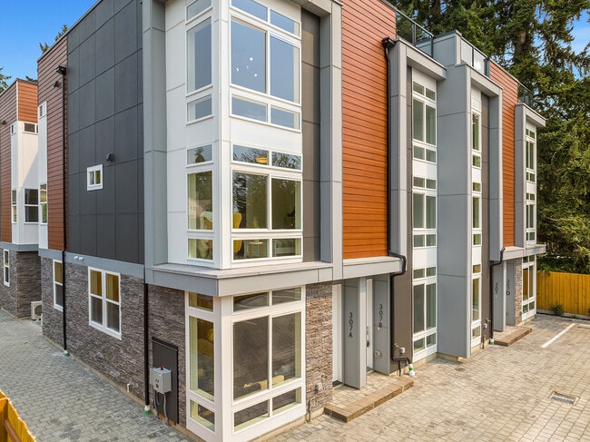 Building Photo - 309 N 138th St