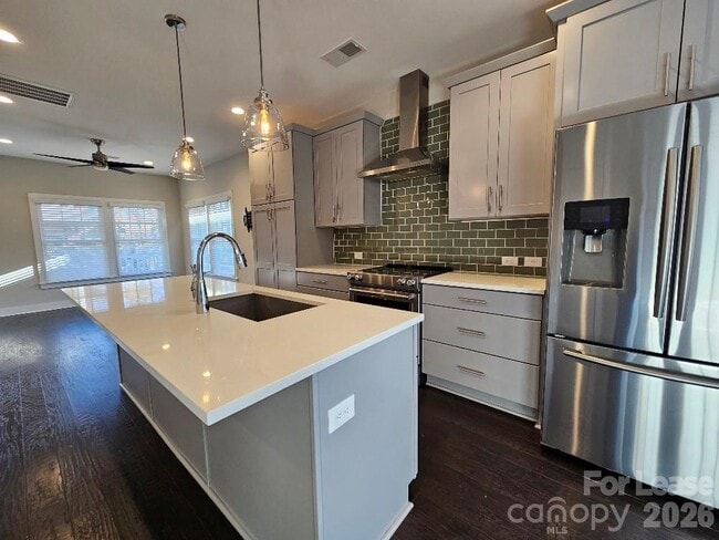 Building Photo - 1202 Macomb Pl