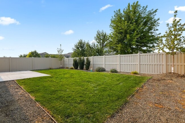 Building Photo - Gorgeous Single Level 4bd/2ba Kuna Home