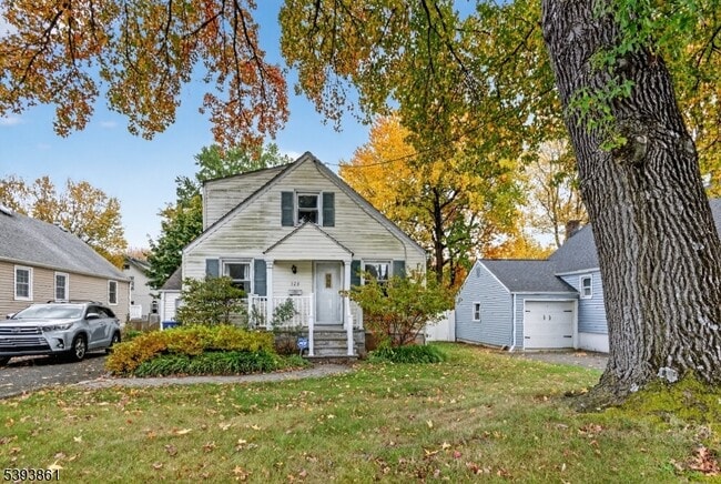 Building Photo - 128 South Ave