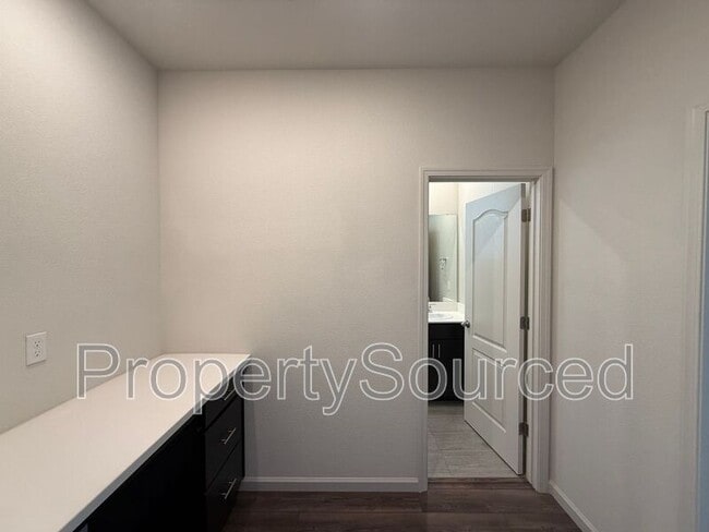 Building Photo - 2957 Mokelumne Ct