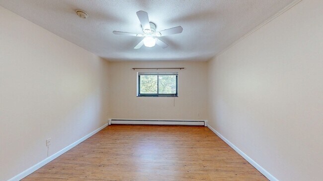 Building Photo - 15 Walbridge St