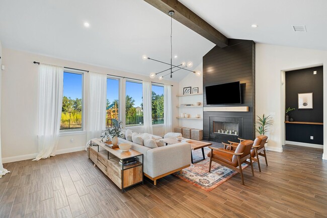 Building Photo - Beautiful Home in Lake Travis