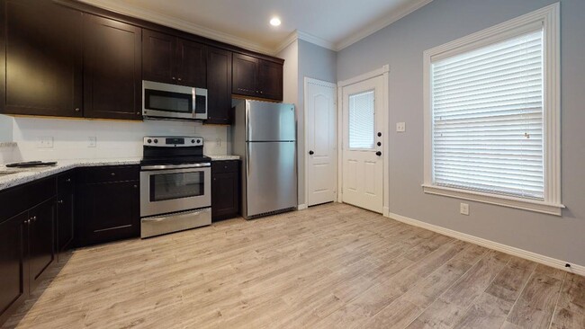 Building Photo - Copper Creek Condo- Unit 318