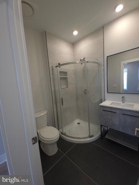 Building Photo - 3503 Midvale Ave