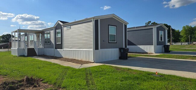 Building Photo - 603 Gallop Ct