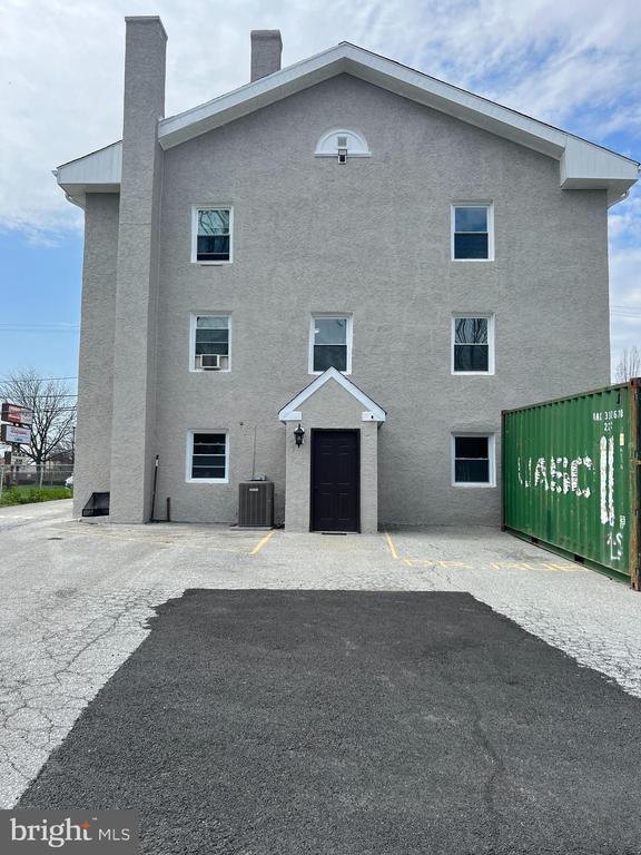 Building Photo - 5130 Pennell Rd