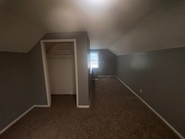 Building Photo - ROSEMOUNT 8850