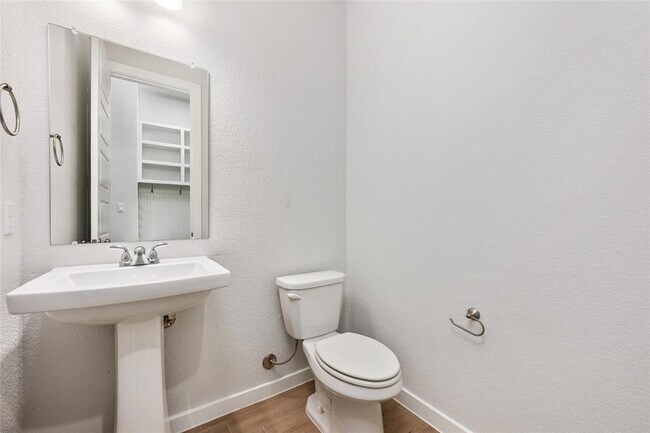 Building Photo - 212 Panzano Dr