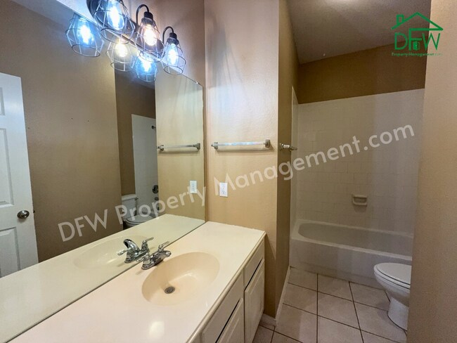 Building Photo - 3024 Peppercorn Dr