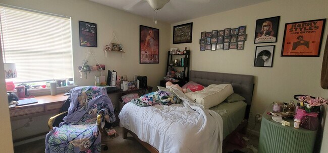 Building Photo - CLOSE TO CAMPUS 3/3 w/ Washer/Dryer, Stainless Appliances, Lawn Maintenance Included, & More! $18...