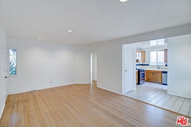 Building Photo - 1057 17th St