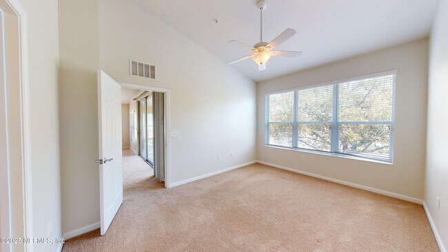 Building Photo - 6649 Shaded Rock Ct