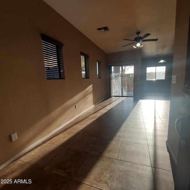 Building Photo - 10225 W Camelback Rd