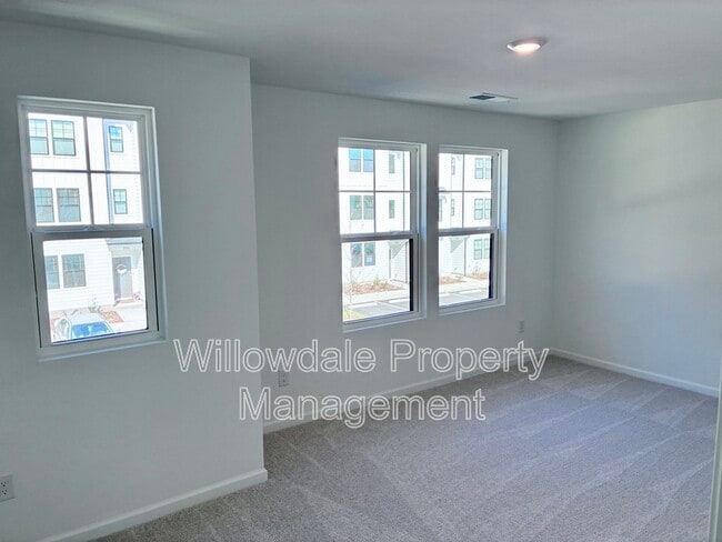 Building Photo - 2300 Oakwood Mdws Ct