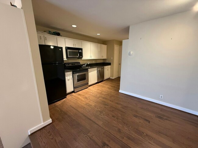 Building Photo - 4241 Buena Vista St