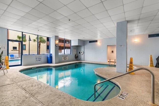 Building Photo - 5511 N Ocean Blvd