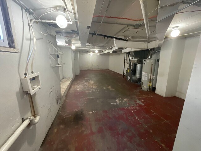 Building Photo - COLLEGE PRE-LEASING