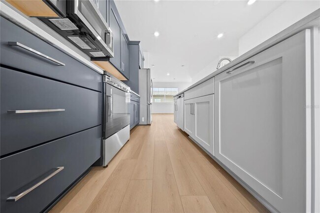 Building Photo - 17538 Northlake Grv Dr