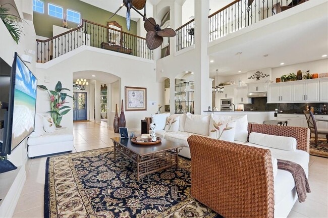 Building Photo - 1007 3rd St E