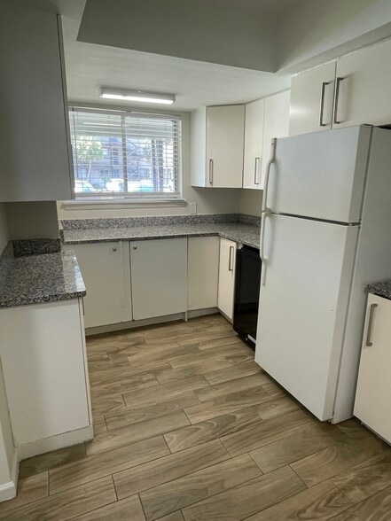 Building Photo - 6308 Newtown Cir