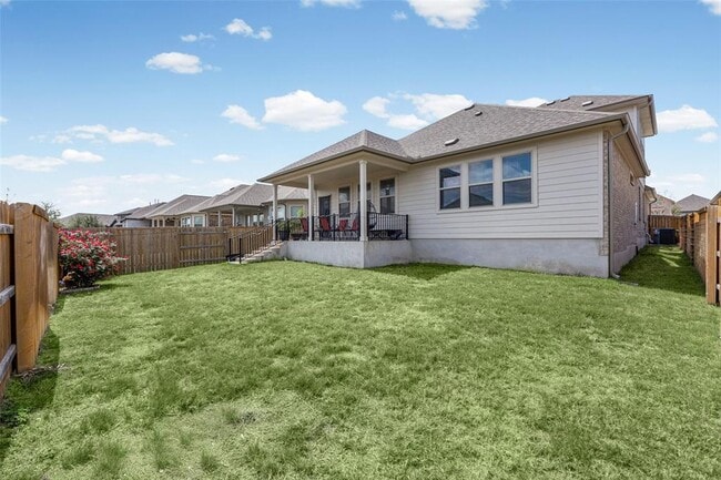 Building Photo - 303 Eagle Ford Dr