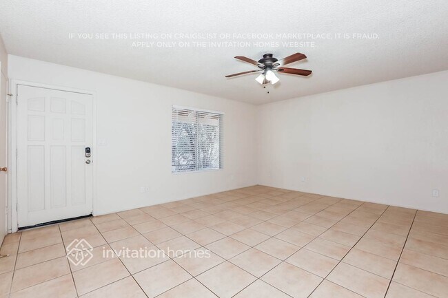 Building Photo - 1904 S Apache Dr