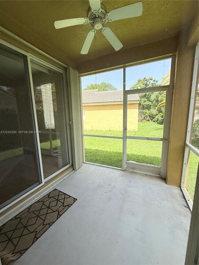 Building Photo - 899 Phoenix Way