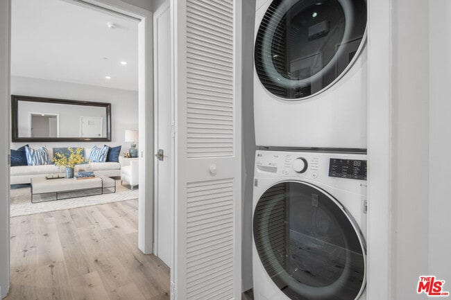 Building Photo - 1226 S Bedford St