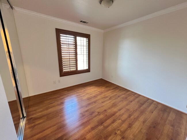 Building Photo - 11433 Mountain View Dr