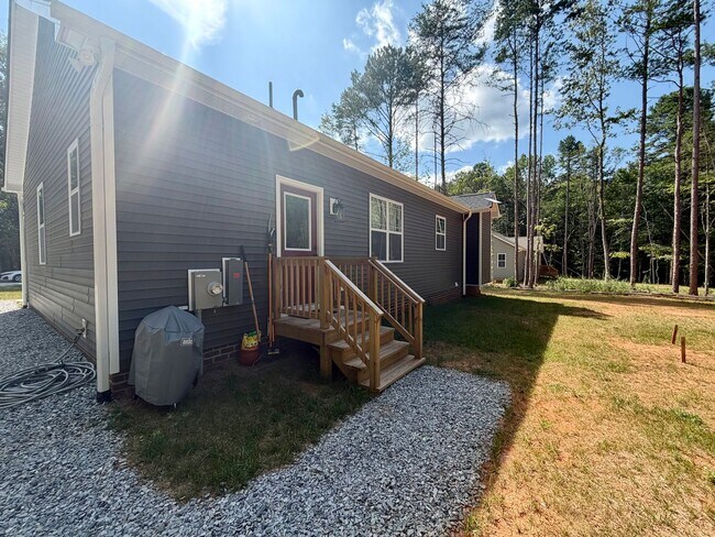 Building Photo - 319 Merifield Dr